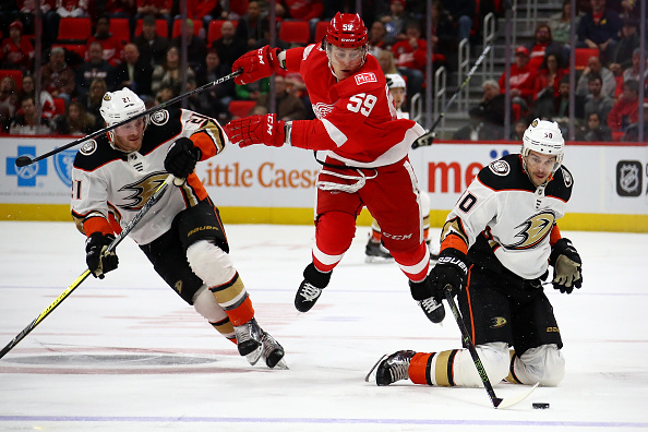 Les Bruins de Boston échangent deux choix à Tyler Bertuzzi